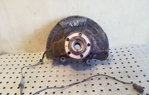 Volvo XC90 Front wheel hub P31200297