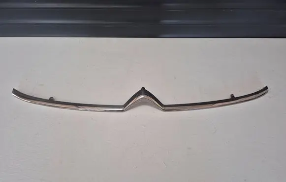 Citroen C3 Front bumper upper radiator grill 9833503577