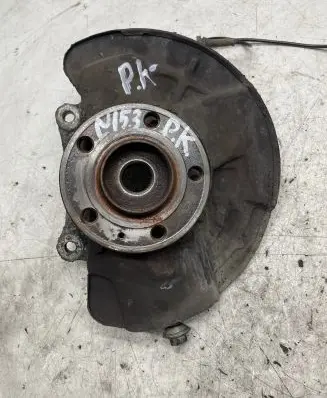 Volvo S60 Front wheel hub 9461943
