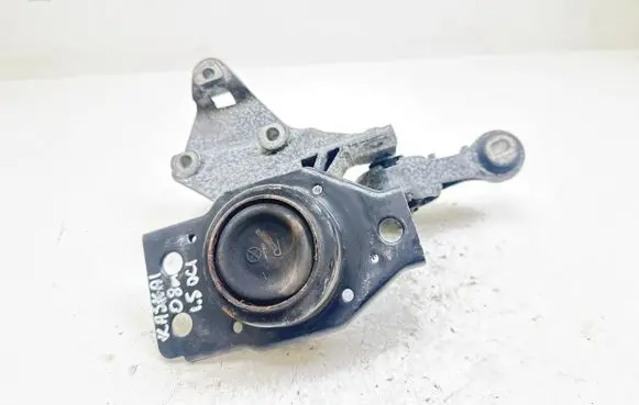 Nissan Qashqai Engine mount bracket DD130707