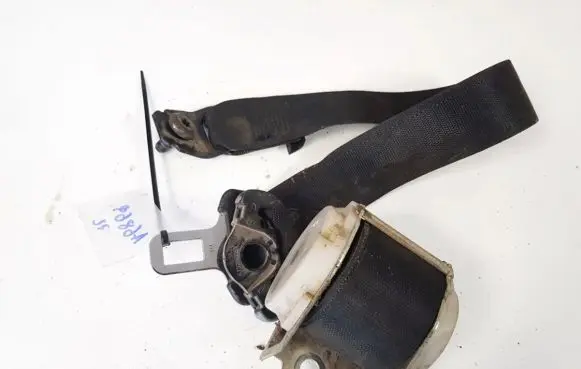 Opel Zafira A Middle seatbelt (rear) 16050006 90580806
