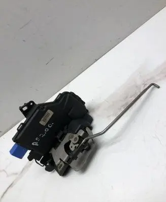 Audi A3 S3 8P Front door lock 4E2837015