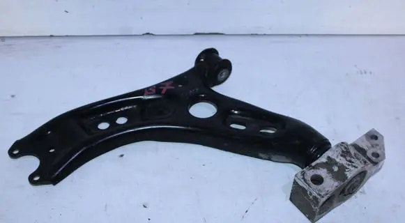 Volkswagen PASSAT B7 Front lower control arm/wishbone