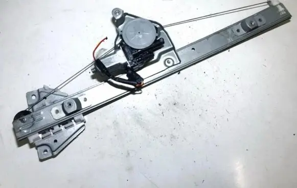 Suzuki Grand Vitara II Sliding door window regulator with motor