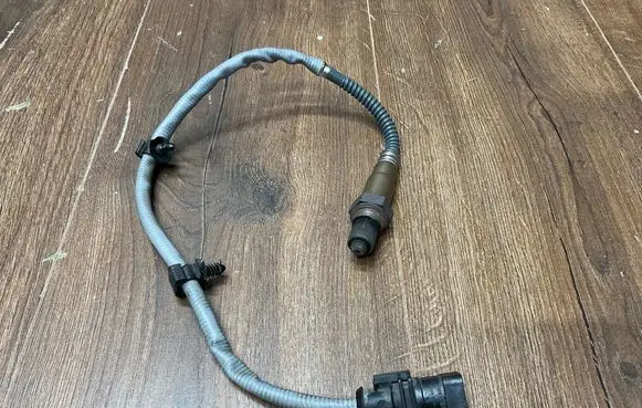 Jaguar F-Type Lambda probe sensor DX239F472CC