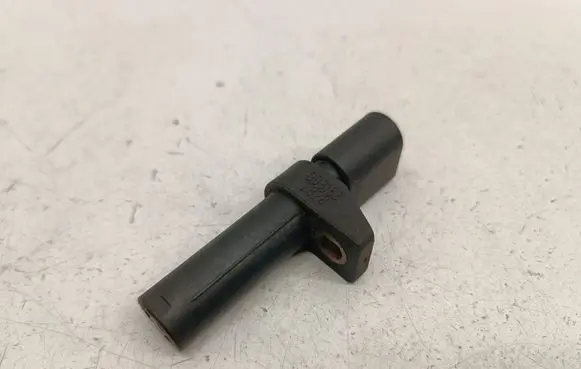 Mercedes-Benz A W168 Crankshaft position sensor 0031532828 A0031532828