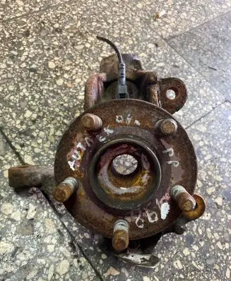Subaru Outback Front wheel hub