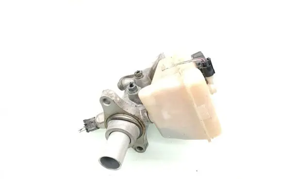 Mercedes-Benz ML W164 Master brake cylinder