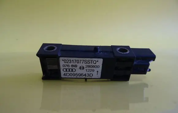 Audi A8 S8 D2 4D Airbag deployment crash/impact sensor 4D0959643D