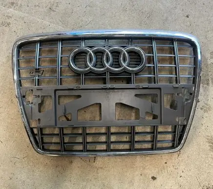 Audi A6 S6 C6 4F Front bumper upper radiator grill 4F0853651AJ 4F0853651AK