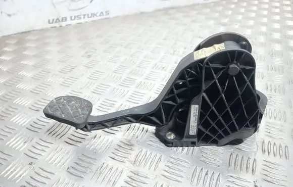 Clutch pedal