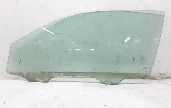 Volkswagen Polo Front door window/glass (coupe) 