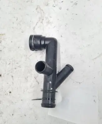 Volkswagen Jetta VI Engine coolant pipe/hose 5C0122291E