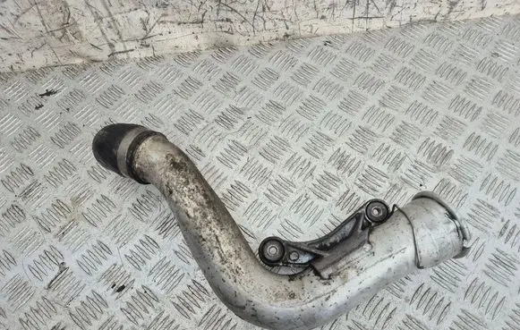 Intercooler hose/pipe