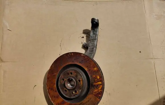 Mercedes-Benz GL X166 Front wheel hub A16609
