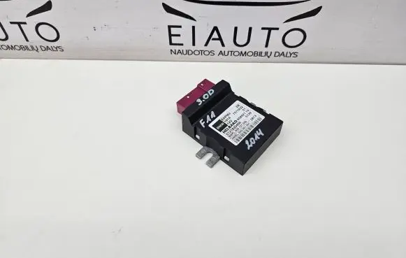 BMW 5 F10 F11 Fuel injection pump control unit/module 7371832 16147371832 55892110