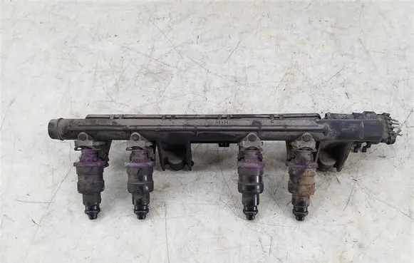 Renault Clio II Fuel main line pipe 7700114546C