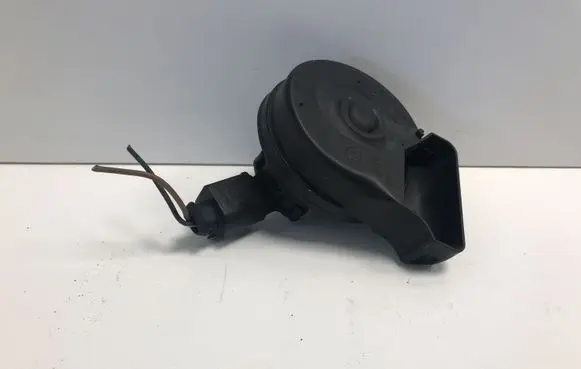 Volkswagen PASSAT B7 Horn signal A046522