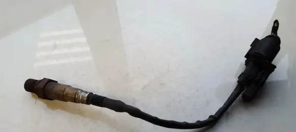 Volkswagen Golf V Lambda probe sensor 03G906262B 0258007177