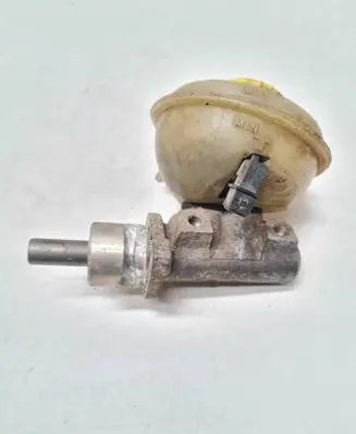 Audi 80 90 B3 Master brake cylinder 893611307