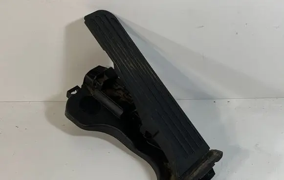 Skoda Octavia Mk2 (1Z) Accelerator throttle pedal 1K1721503P