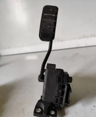 Renault Master II Accelerator throttle pedal 6PV00811904 7700314525