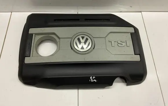 Volkswagen PASSAT CC Engine cover (trim) 06J103925