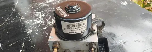 Volvo V70 ABS Pump 8619535 10094904223 8619534