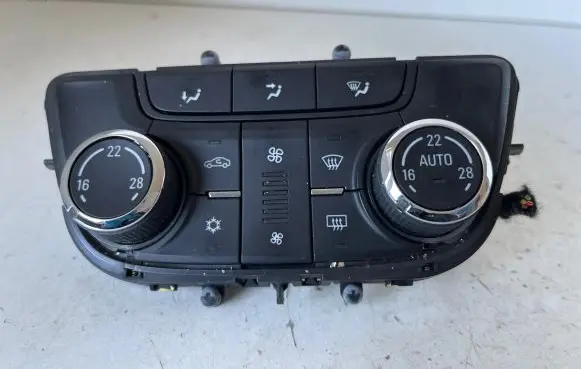 Opel Mokka Climate control unit 13429880 A2C50113251