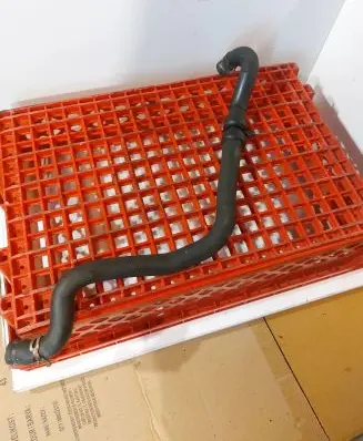 Renault Kangoo II Coolant pipe/hose 