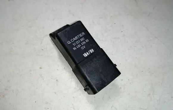 Glow plug pre-heat relay