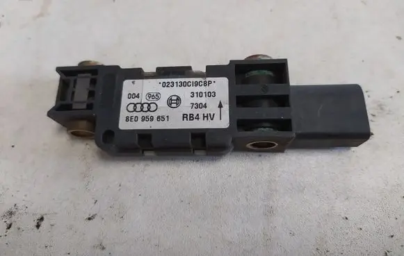 Audi A4 S4 B6 8E 8H Airbag deployment crash/impact sensor 8E0959651