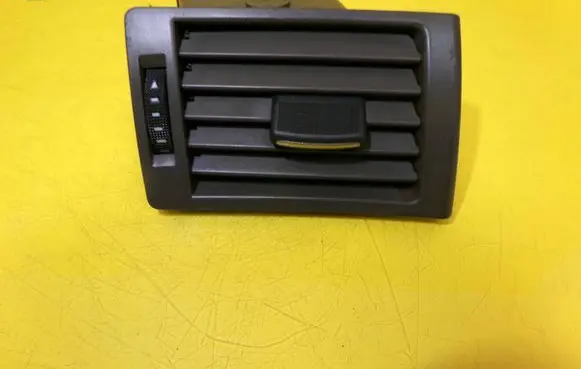 Audi A4 S4 B6 8E 8H Dashboard side air vent grill/cover trim 8E0820902D