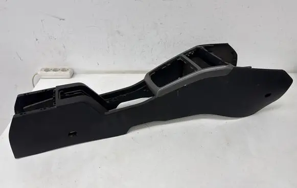 Opel Astra H Center console 