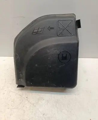 Peugeot 308 Fuse box cover 9653315180 8325 1NDC03