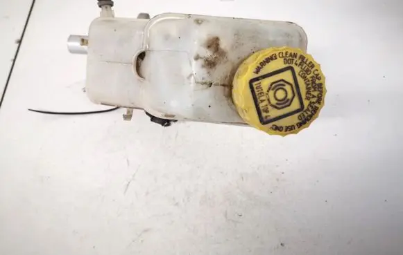 Fiat Punto (188) Brake fluid reservoir 0204051107