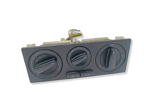 Volkswagen Golf IV Climate control unit 1J0820045F