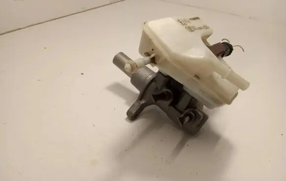 Peugeot 308 Master brake cylinder 03350890841