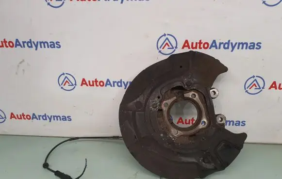 BMW X3 F25 Rear wheel hub spindle/knuckle 6797569 33406797569