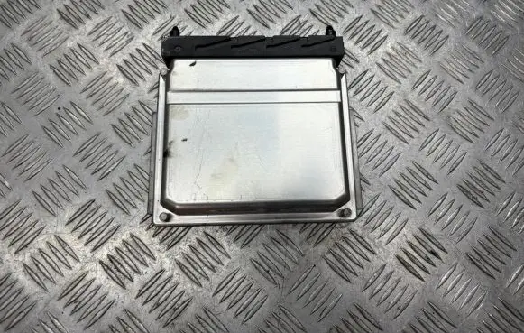 Volvo XC90 Engine control unit/module 30637733A 0281011078 1039S00000