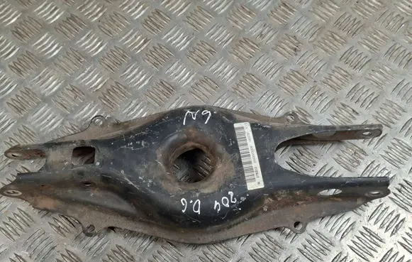 Mercedes-Benz C W204 Rear upper control arm/wishbone 2043503008 270312