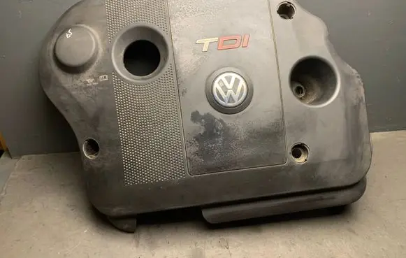 Volkswagen Golf IV Engine cover (trim) 038103925AC WFJ013050
