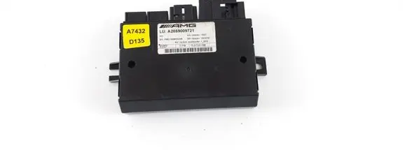 Mercedes-Benz C W205 Transfer box differential control unit A2059009721 0009033306