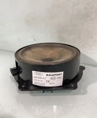 Audi A2 Front door speaker 8z0035411