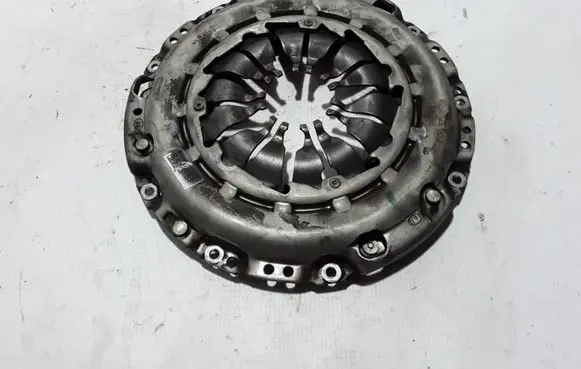 Renault Clio V Pressure plate 302104374R