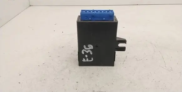 BMW 3 E36 Window wiper relay 61358357068 05012100 110187