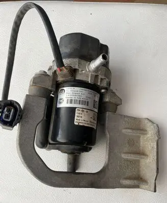 Dodge RAM Vacuum pump 0000003287 20449600 P68385753AA