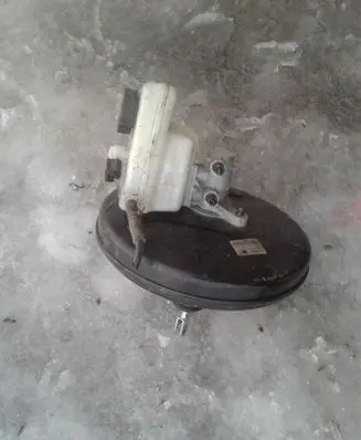 Renault Laguna III Brake booster 0204051645