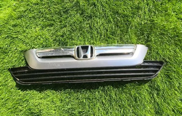 Honda CR-V Front bumper upper radiator grill 71121swwg0