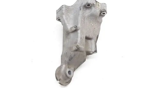 Mercedes-Benz E W212 Engine mounting bracket A6512333501